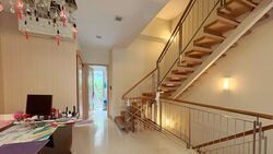 Charlton Villas (D19), Terrace #585033181